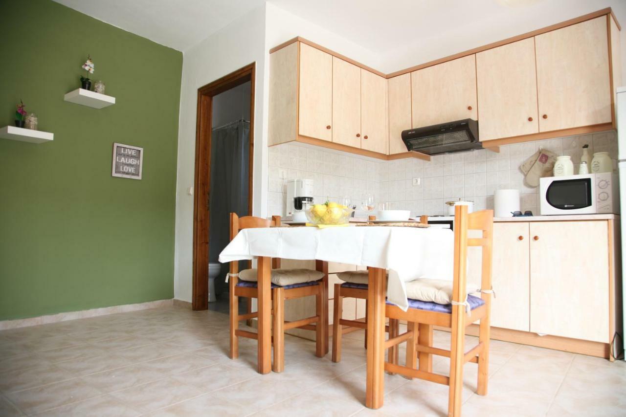 Olive Green House อาเยีย เปลาเยีย ภายนอก รูปภาพ