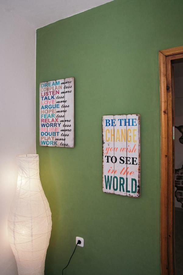 Olive Green House อาเยีย เปลาเยีย ภายนอก รูปภาพ