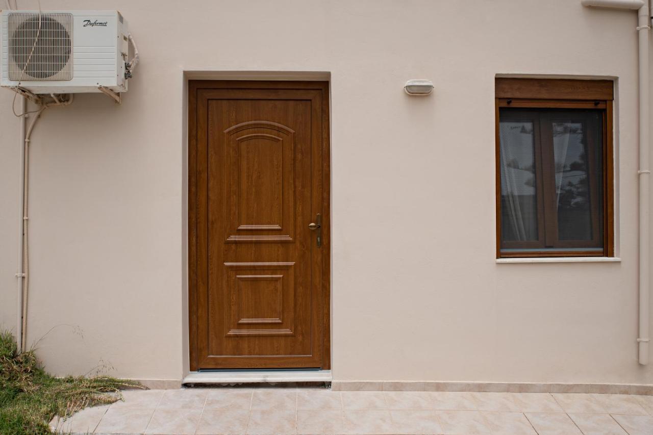 Olive Green House อาเยีย เปลาเยีย ภายนอก รูปภาพ